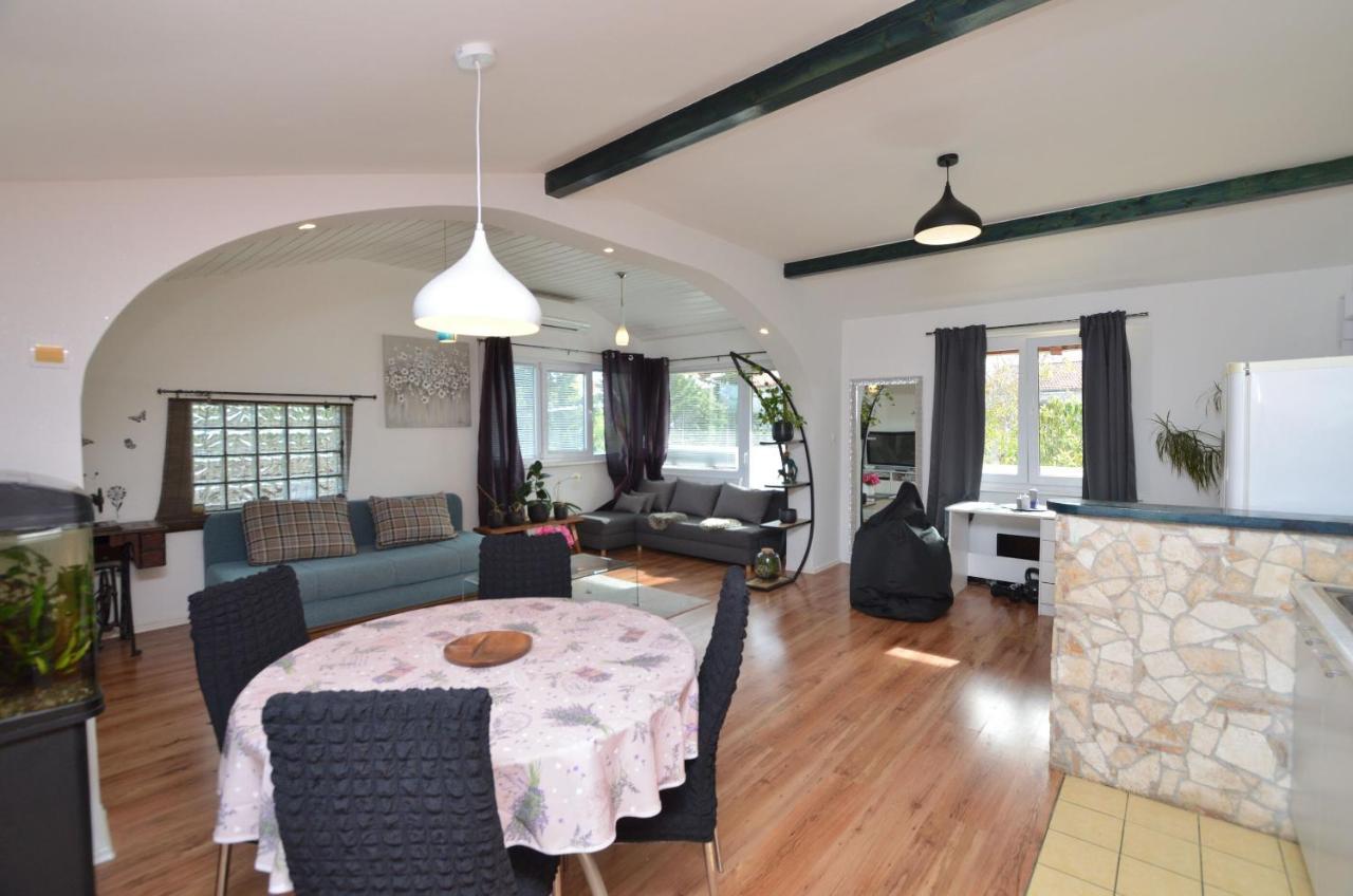 Apartamento Emilija
